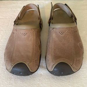 Crocs SwiftWater Leather Clog Size 13